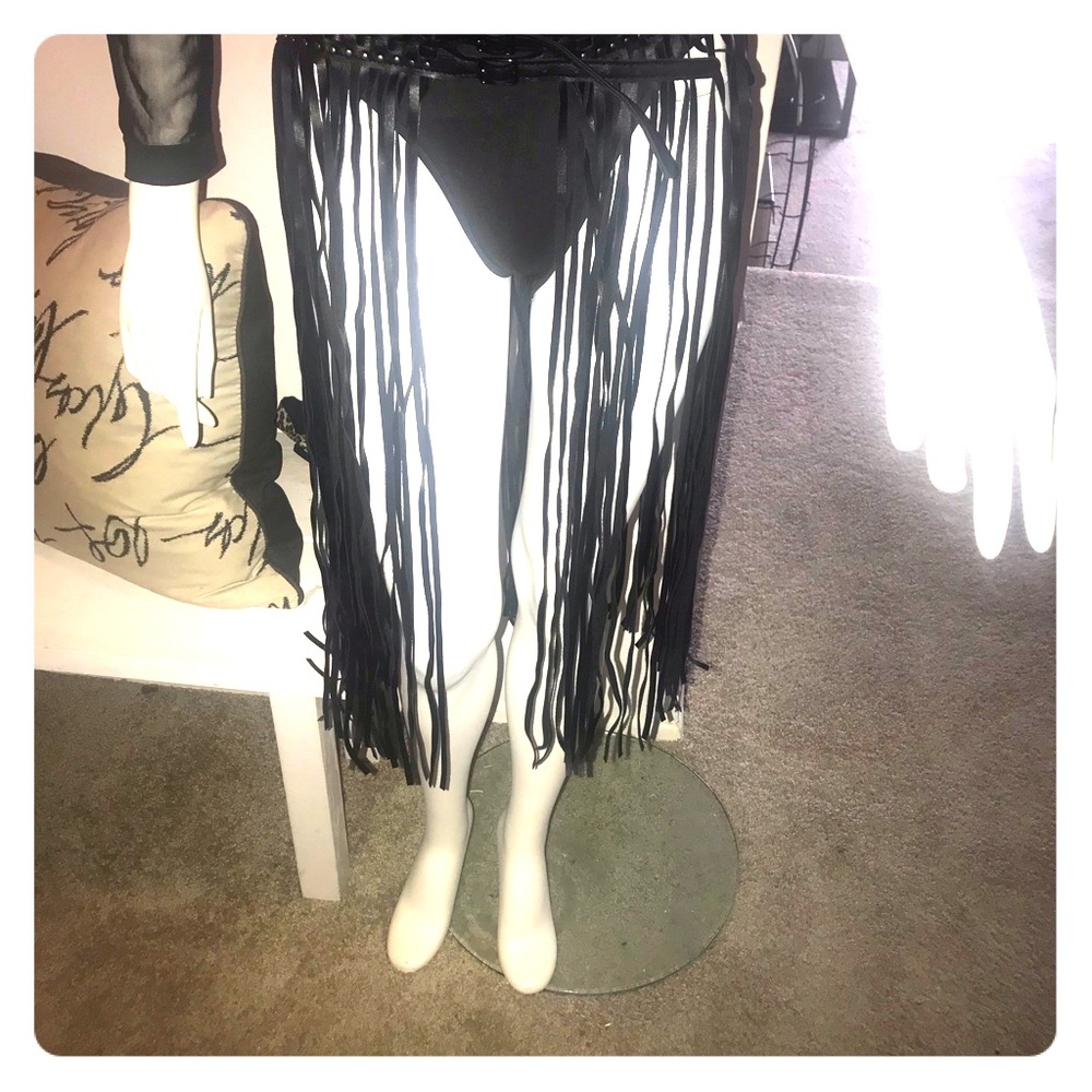 Fringe Belt